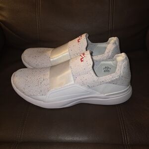 APL TECHLOOM BLISS M SIZE 12 Speckled White Sneakers